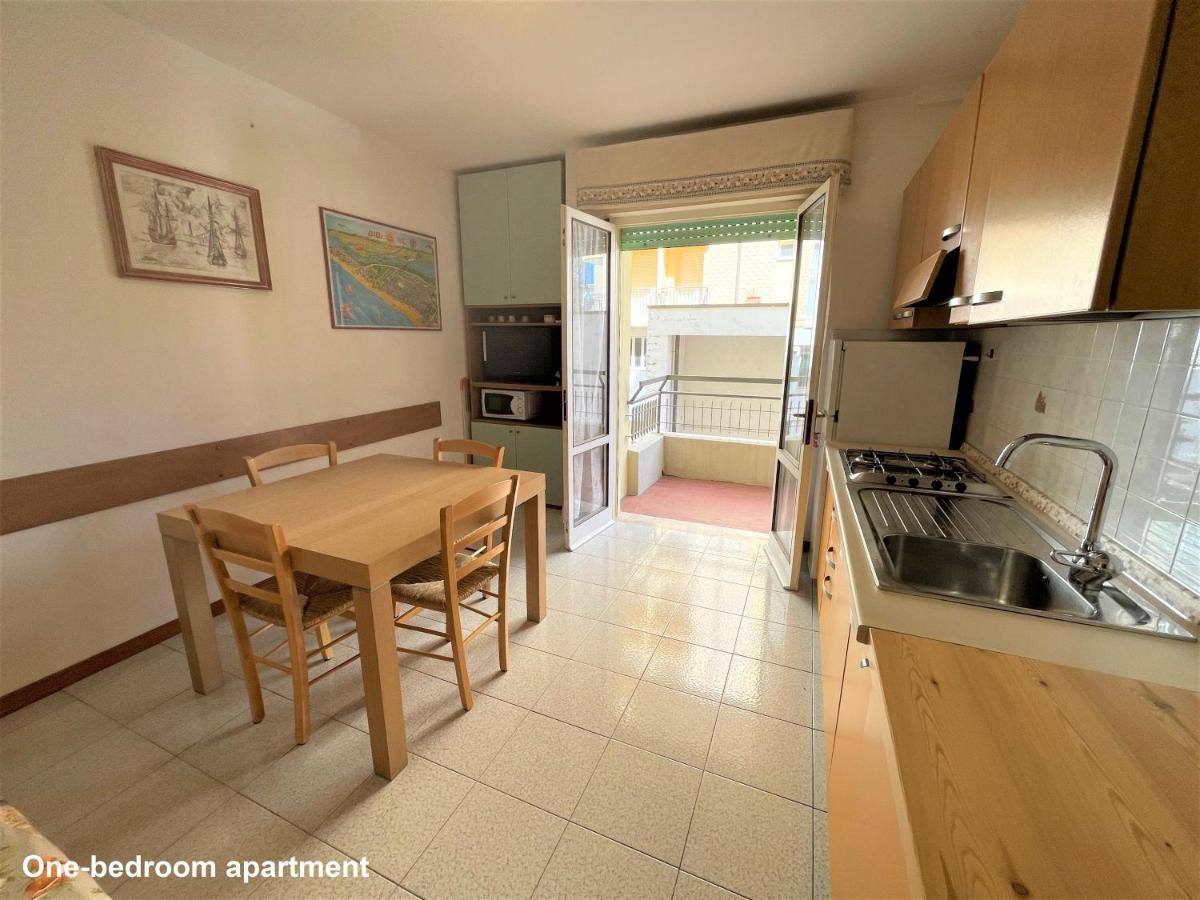 Albatros - Appartamenti Bibione Exteriör bild